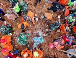 Tim SAR Gabungan Lanjutkan Operasi Pencarian dan Pertolongan Korban Longsor di Desa Cibeunying Kabupaten Cilacap