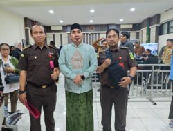 Diperiksa Hakim Tipikor, Gus Yasid Mengaku Terima Uang Rp.20 Miliar