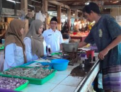 Dinas Perikanan Banyuwangi Pastikan Stok Ikan Aman dan Harga Stabil, Di Hari Libur Nataru