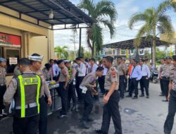 Polresta Banyuwangi Gelar Tes Urine Mendadak Ratusan Personel