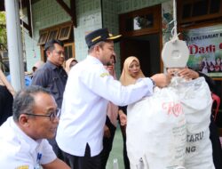 Peringati Hari Bumi, Bupati Launching Bank Sampah “Dadi Resik” di Desa Kandang
