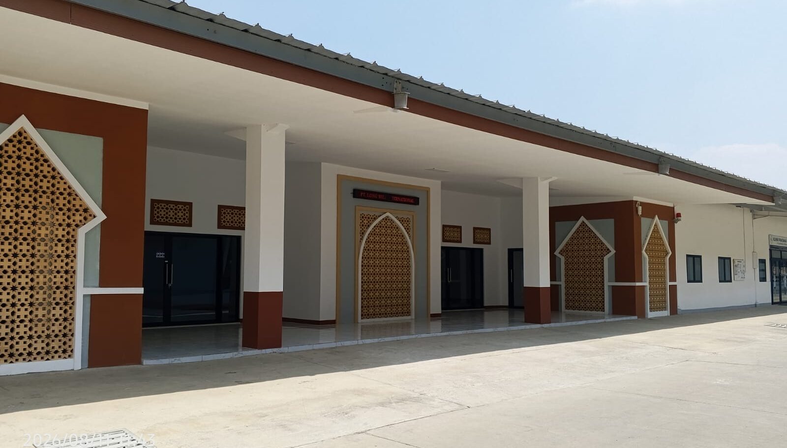 Lengkapi Fasilitas Area Kerja, Masjid Al-Mubarok di PT Long Well International Resmi Beroperasi