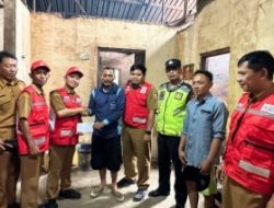 Duka Warga Siremeng dan Cikendung, Camat Pulosari Bersama PMI Pastikan Negara Hadir Dampingi Korban Bencana